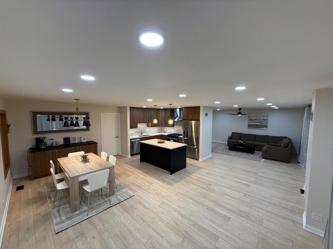 House in Buffalo Grove, Illinois, United States 4 - 19147525
