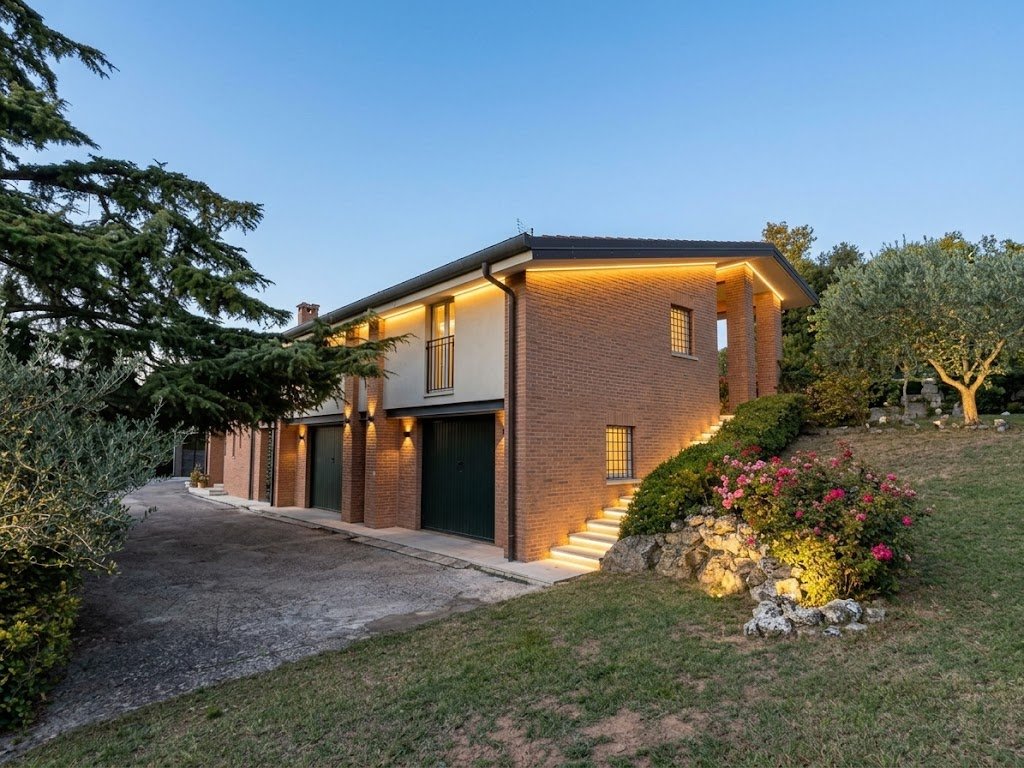 Villa in Sossano, Veneto, Italy 2 - 19148716