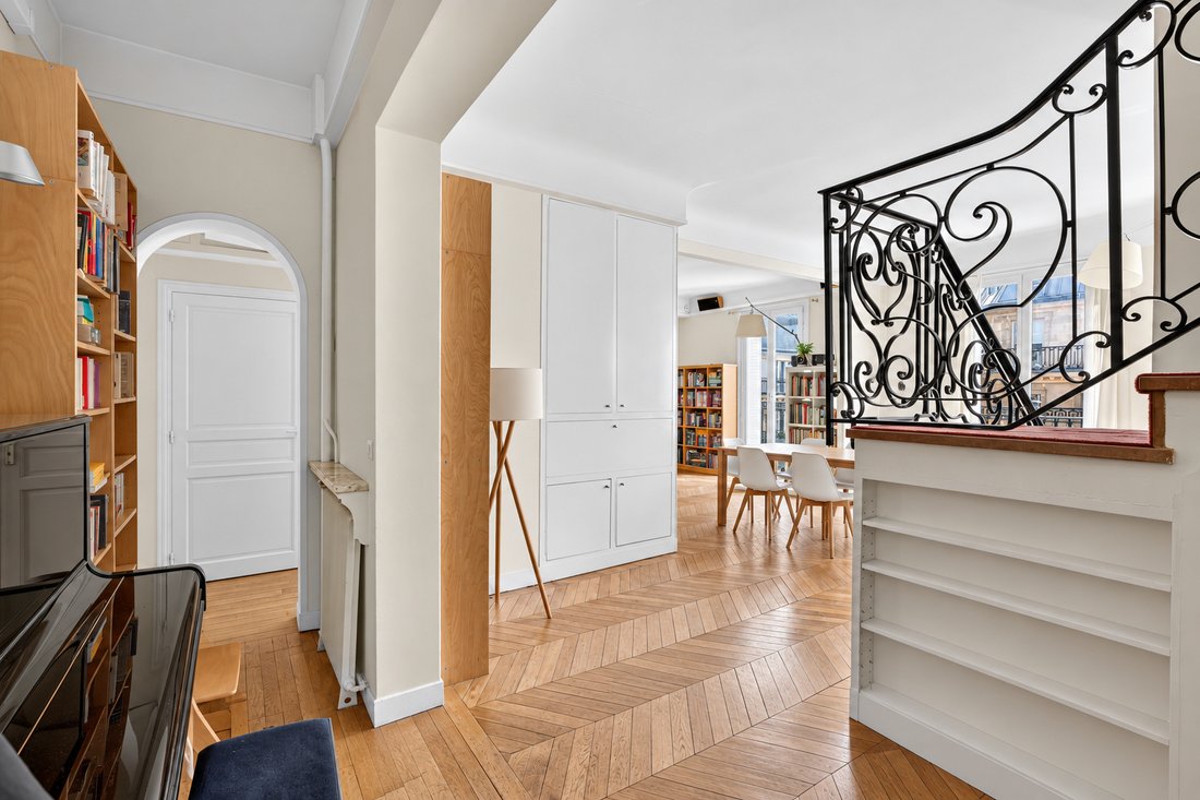 Wohnung in Europa, Paris 8e Arrondissement, Paris 4 - 19149161