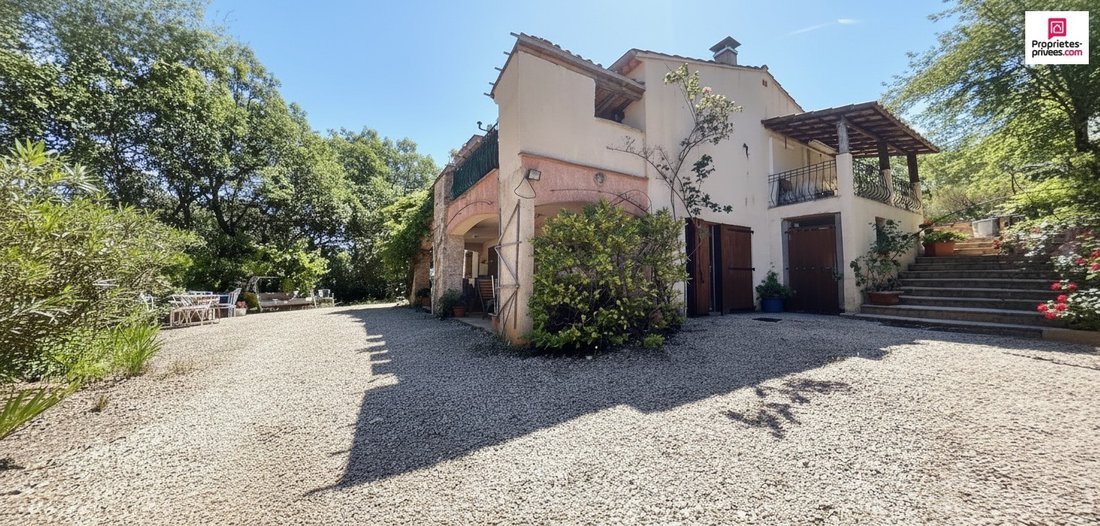 Villa in Esparron-de-Verdon, Provence-Alpes-Côte d'Azur, Frankreich 1 - 17997493