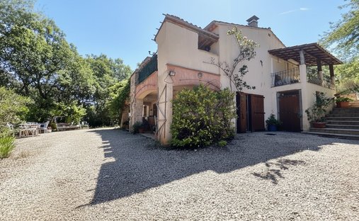 Villa à Esparron-de-Verdon, Provence-Alpes-Côte d'Azur, France 1
