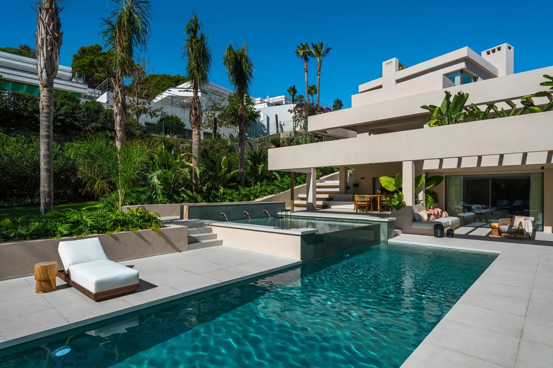 Villa in Puerto Banus, Marbella, Spain 2 - 19147656