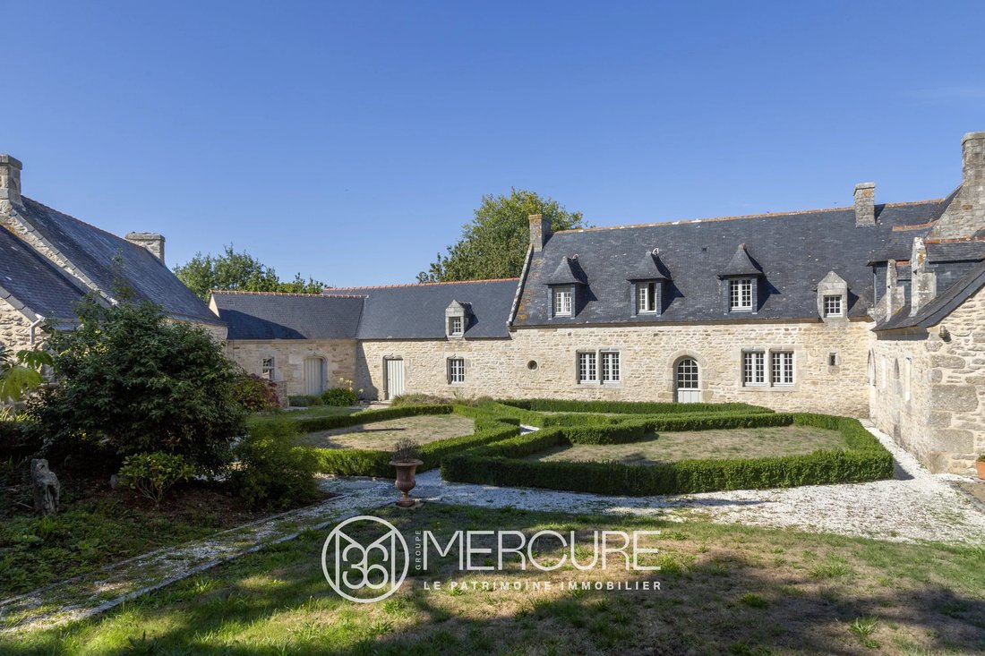 Estate in Kerarthur-Le Guerdy, Pont-l'Abbé, France 1 - 19145471
