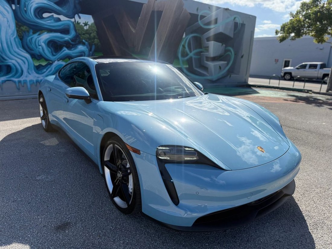Sedan in Fort Lauderdale, FL, United States 4 - 19149105