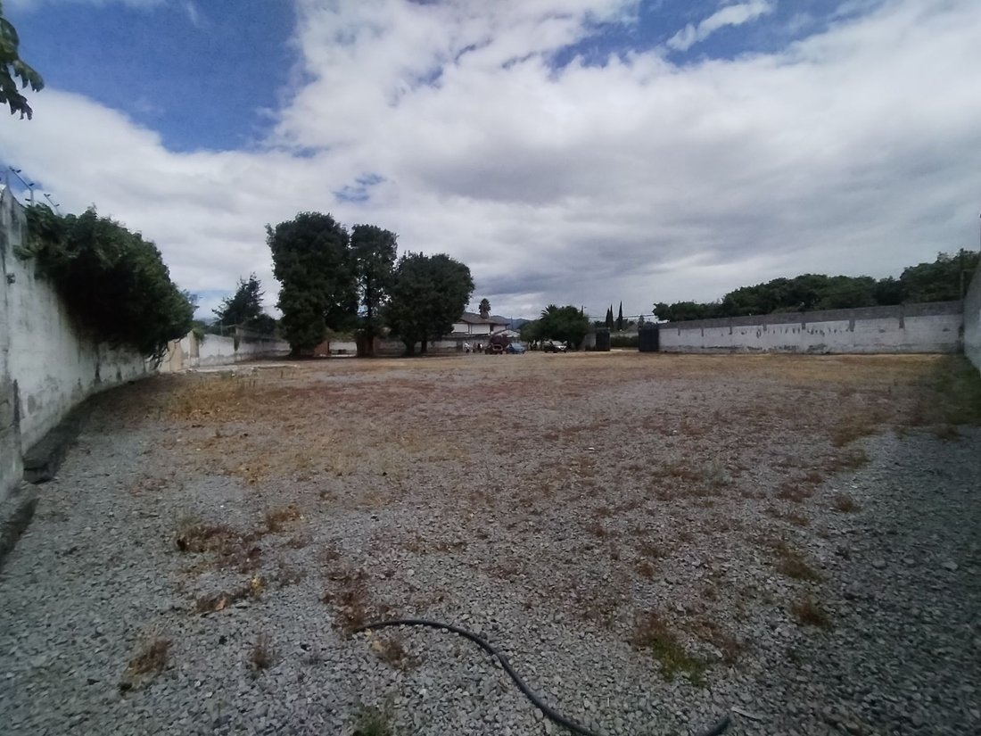 Terreno en Quito, Pichincha, Ecuador 2 - 19145794