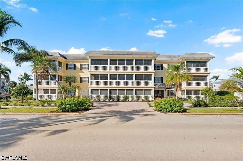 Eigentumswohnung in Naples, Florida, Vereinigte Staaten 1 - 19146806