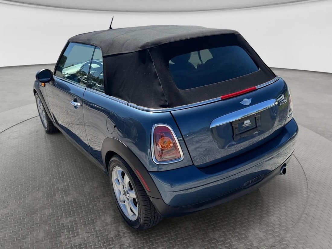 Cabriolet in Gainesville, FL, United States 3 - 19149099