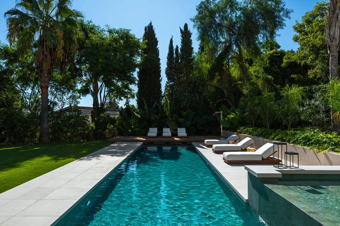Villa in Puerto Banus, Marbella, Spain 3 - 19147656