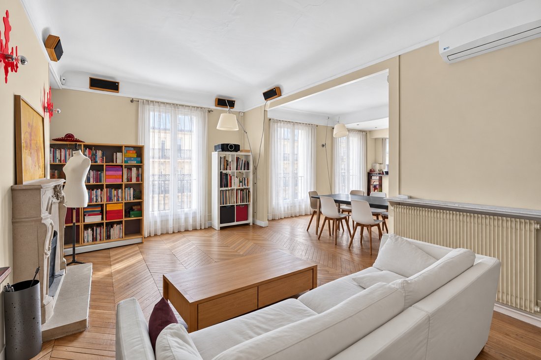 Wohnung in Europa, Paris 8e Arrondissement, Paris 1 - 19149161