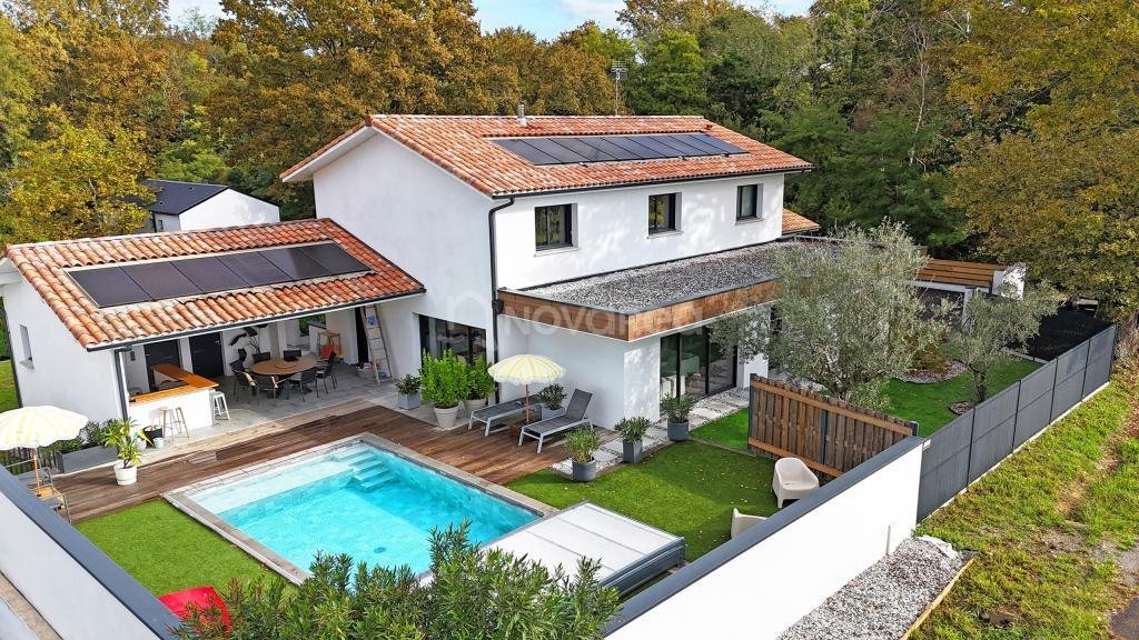 Maison à Saint-Martin-de-Hinx, Nouvelle-Aquitaine, France 1 - 19148384