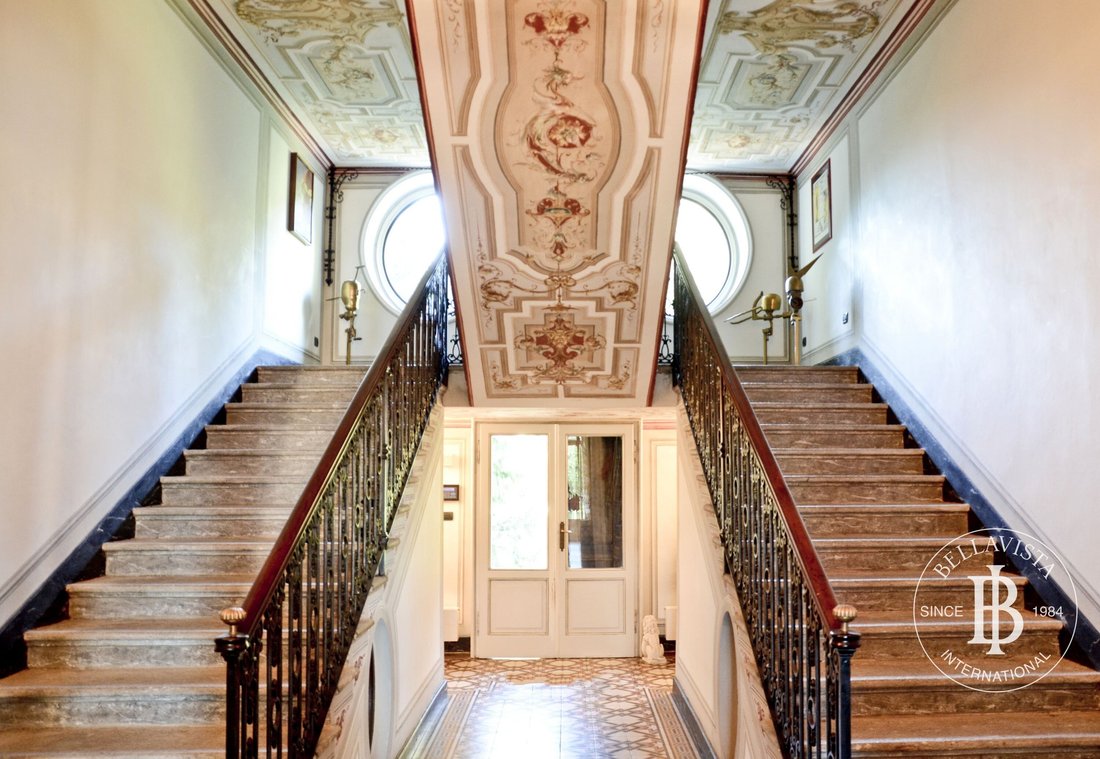 Villa en Cadegliano-Viconago, Lombardía, Italia 5 - 19146954