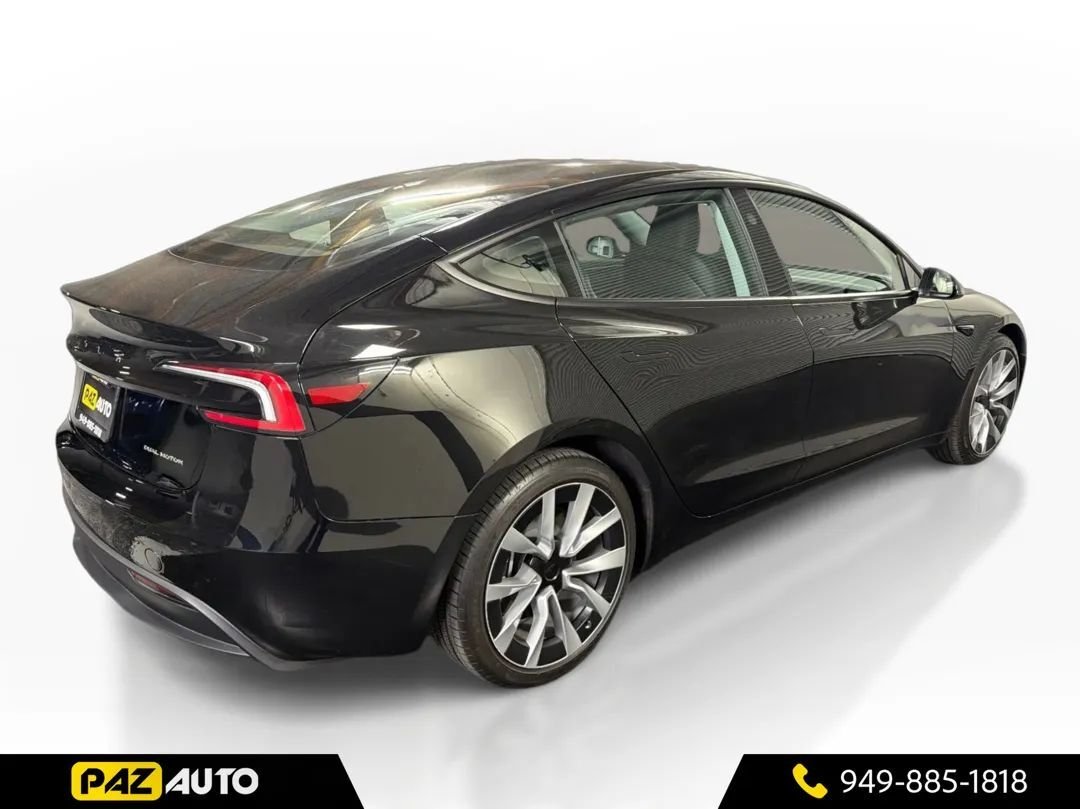 Sedan in Laguna Hills, CA, United States 5 - 19148913