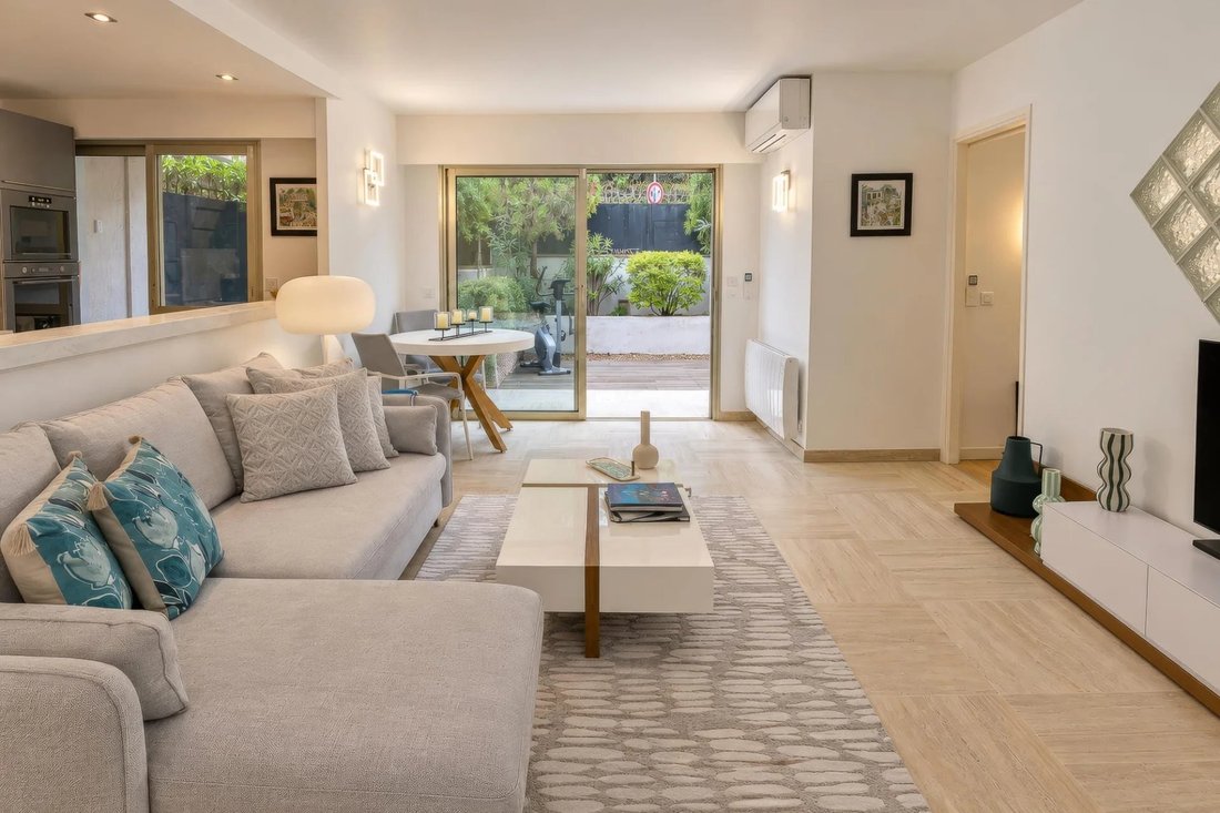 Apartment in Cannes, Provence-Alpes-Côte d'Azur, France 5 - 19146707