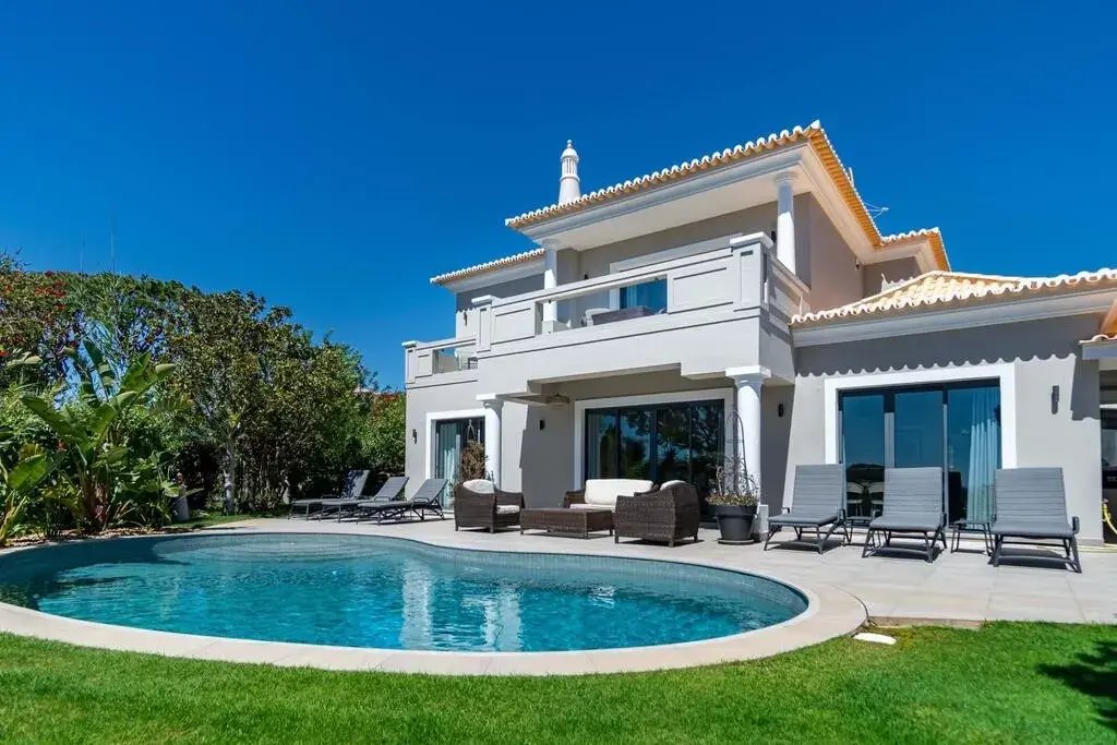 Villa in Almancil, Algarve, Portugal 1 - 19147133