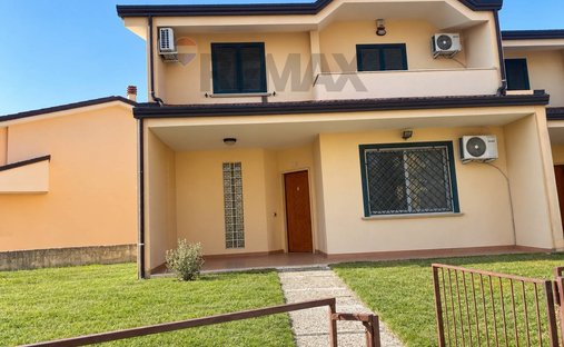 Villa en Teverola, Campania, Italia 1