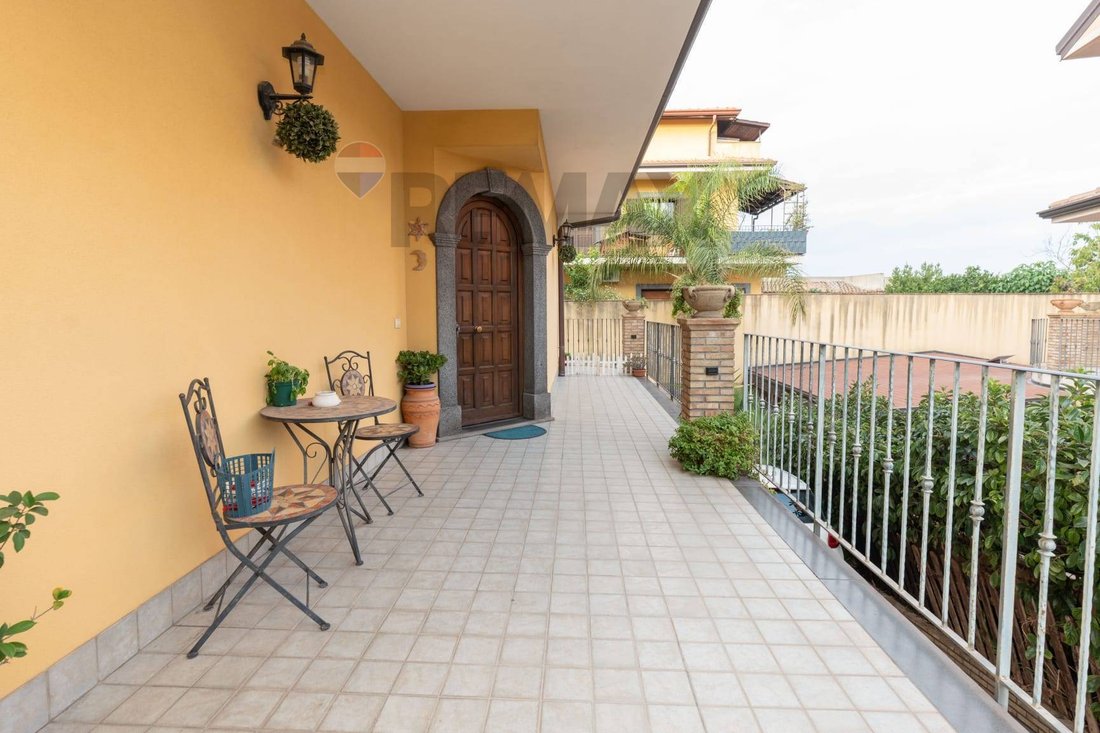 Villa in Tremestieri Etneo, Sicily, Italy 5 - 19149455