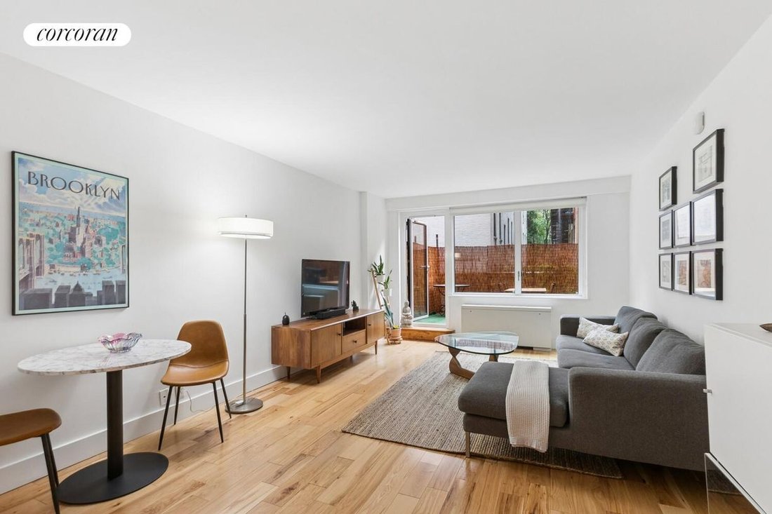 Co Op in New York, New York, United States 4 - 19149396