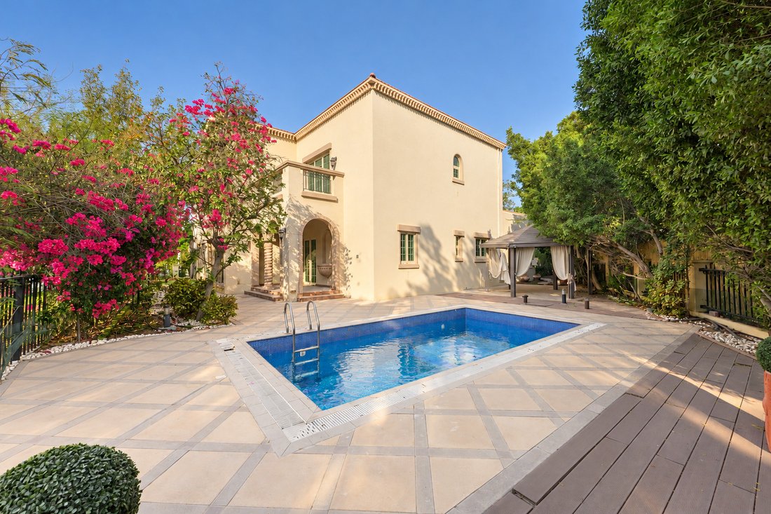 Villa in Al Wasl, Dubai, United Arab Emirates 5 - 19149534