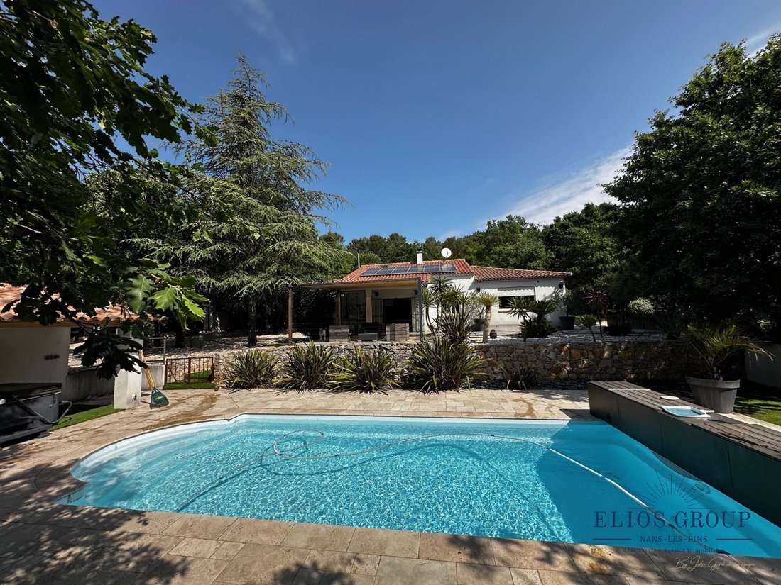 Haus in La Roquebrussanne, Provence-Alpes-Côte d'Azur, Frankreich 5 - 18797499