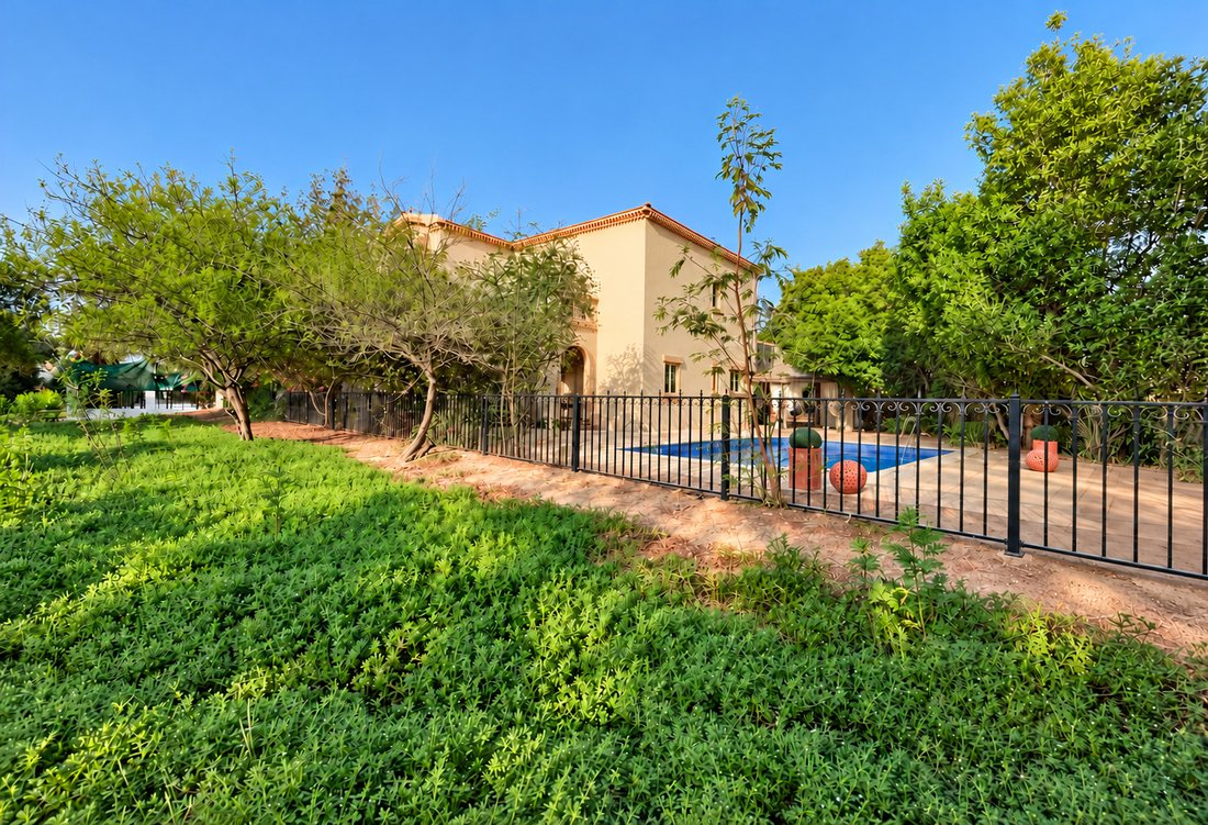 Villa in Al Wasl, Dubai, United Arab Emirates 1 - 19149534