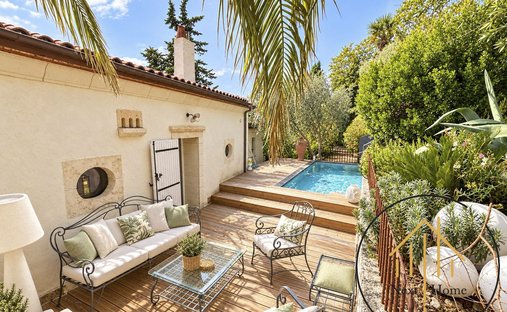 Maison à Saint Ausone-Saint Martin-Saint Gelais, Angoulême, France 1