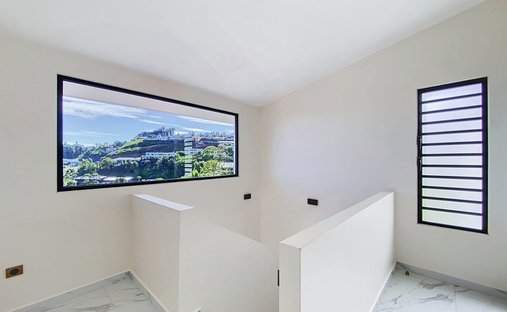 Maison à Faaa, Îles du Vent, Polynésie française 1