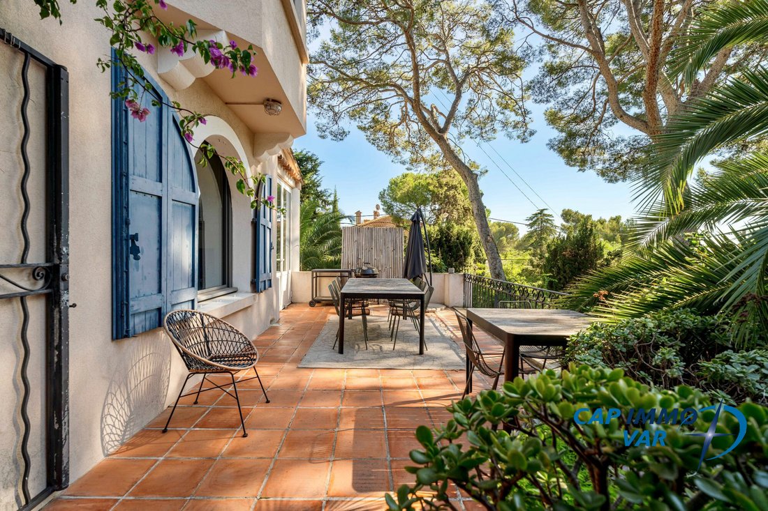 Villa à La Ciotat, Provence-Alpes-Côte d'Azur, France 3 - 19149739