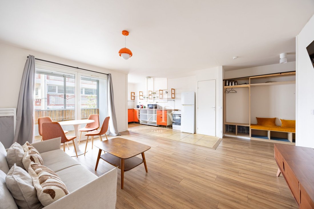Apartment in Arrondissement of Bobigny, Ile-de-France, France 1 - 19149737