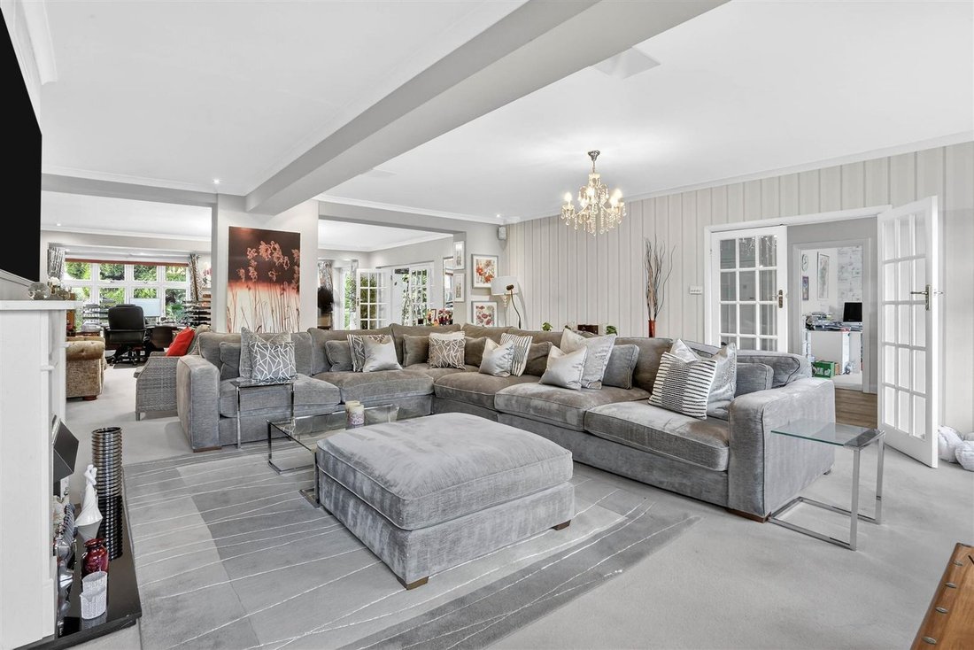 Haus in London Borough of Sutton, England 4 - 17424833