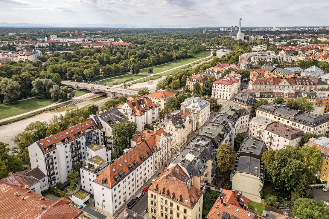 Land in Munich, Bavaria, Germany 3 - 19150015