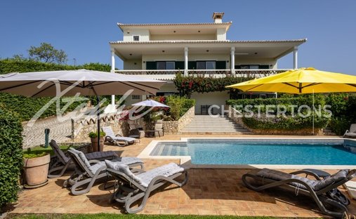 Villa in Loule (Sao Clemente), Algarve, Portugal 1