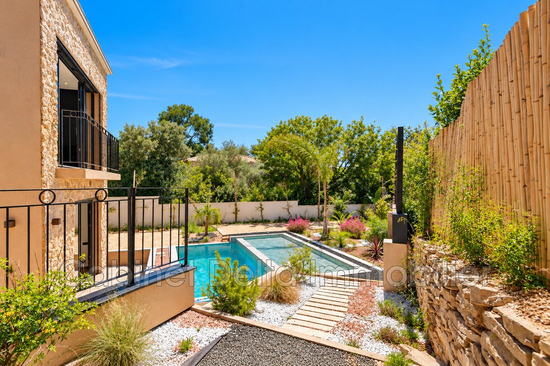 Villa in Saint-Cyr-sur-Mer, Provence-Alpes-Côte d'Azur, France 1 - 19150764