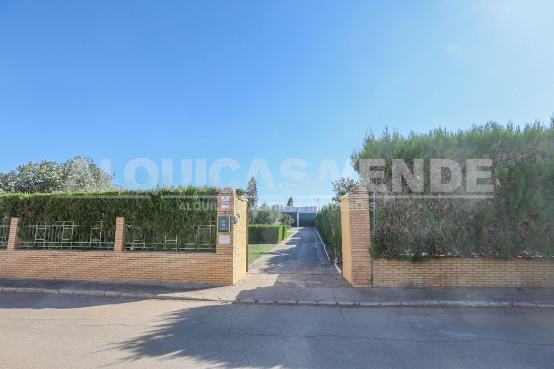 Villa in Alcala de Guadaira, Andalusia, Spain 1 - 19149962