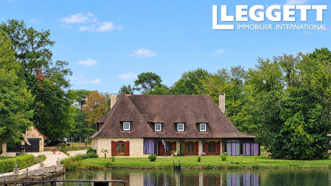 Villa in Thiviers, Nouvelle-Aquitaine, France 2 - 19150860