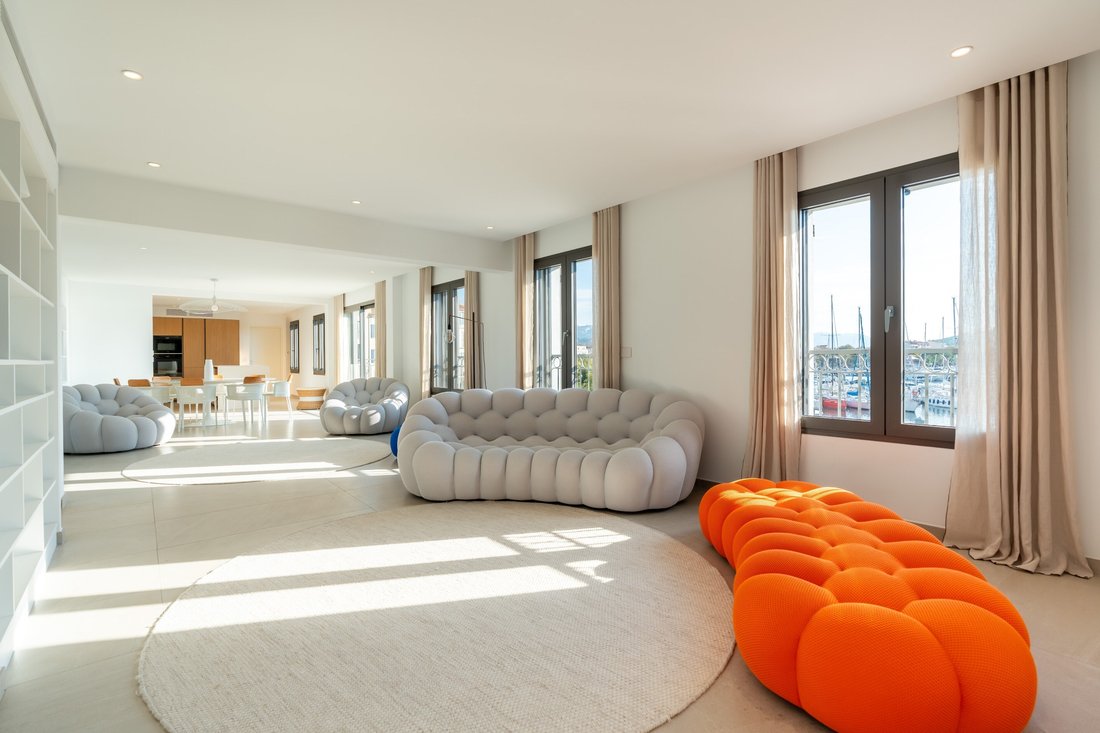Maison de ville à Sanary-sur-Mer, Provence-Alpes-Côte d'Azur, France 4 - 15598273