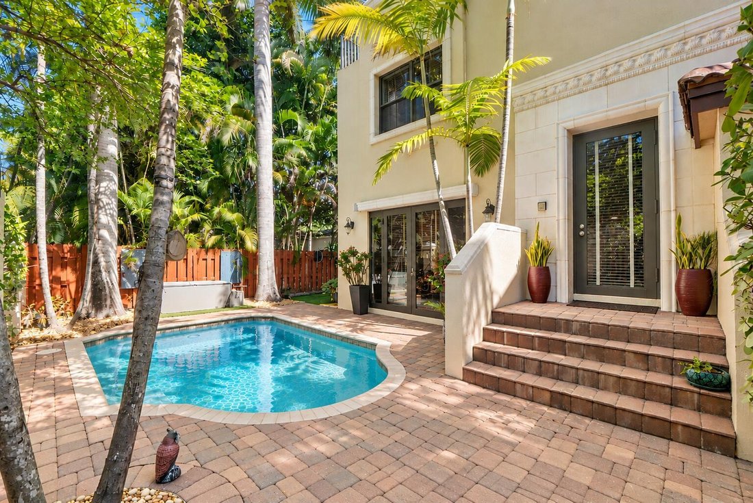 Maison de ville à Fort Lauderdale, Floride, États-Unis 1 - 19150165
