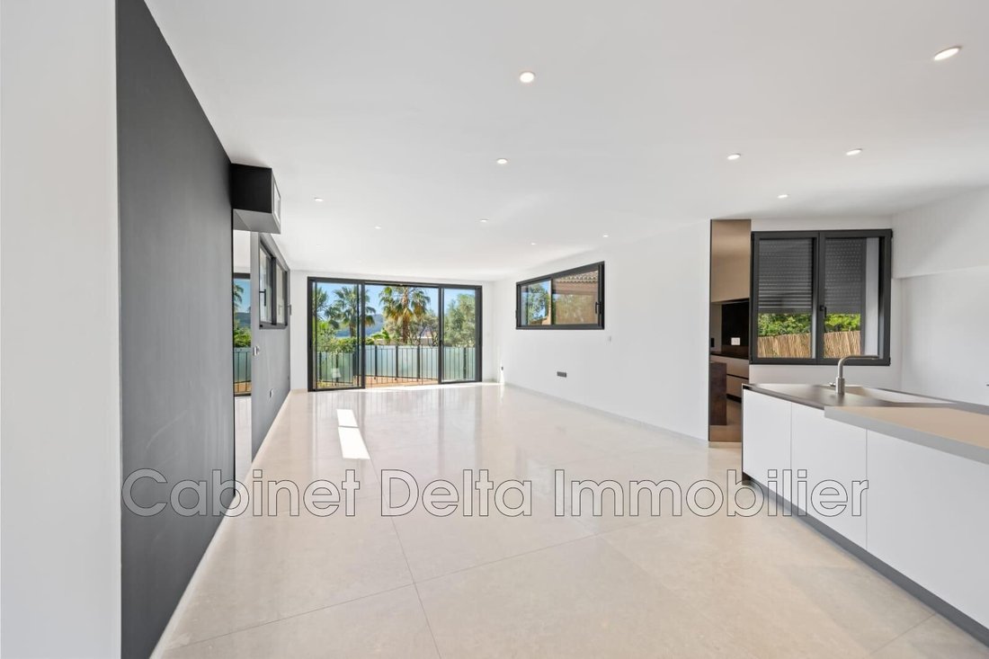 Villa in Saint-Cyr-sur-Mer, Provence-Alpes-Côte d'Azur, France 5 - 19150764