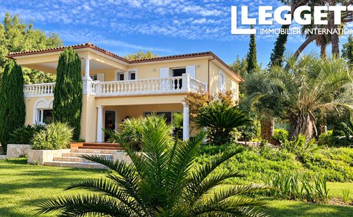 Villa à Fréjus, Provence-Alpes-Côte d'Azur, France 1