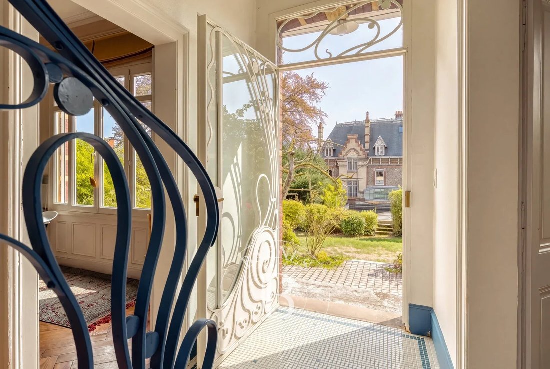 Townhouse in Gallieni-Saint Andre, Mont-Saint-Aignan, France 5 - 19150688