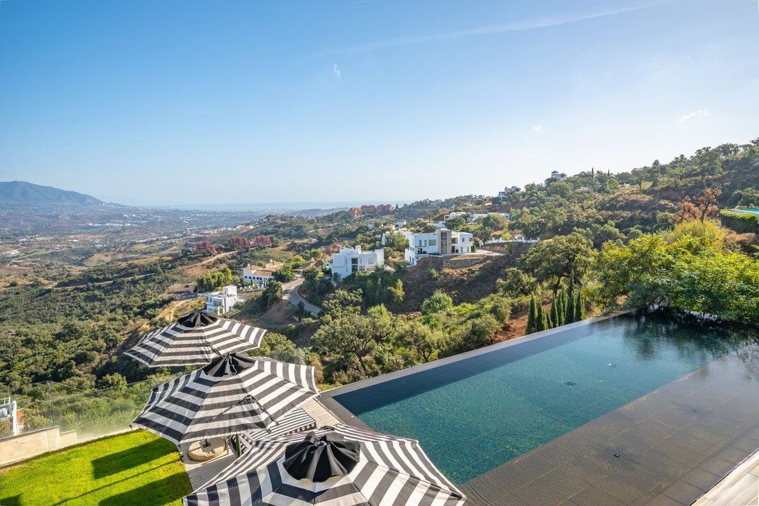 Villa in Elviria-Cabopino, Marbella, Spain 2 - 19150365