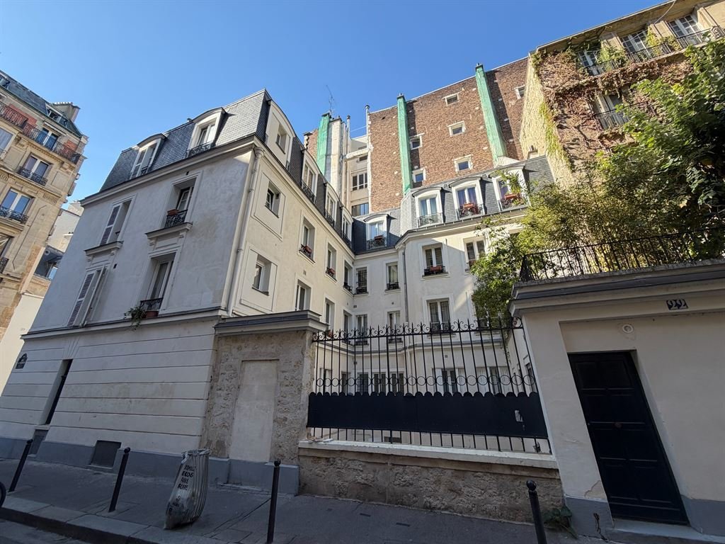 Apartment in Saint Lambert, Paris 15e Arrondissement, Paris 2 - 19100111