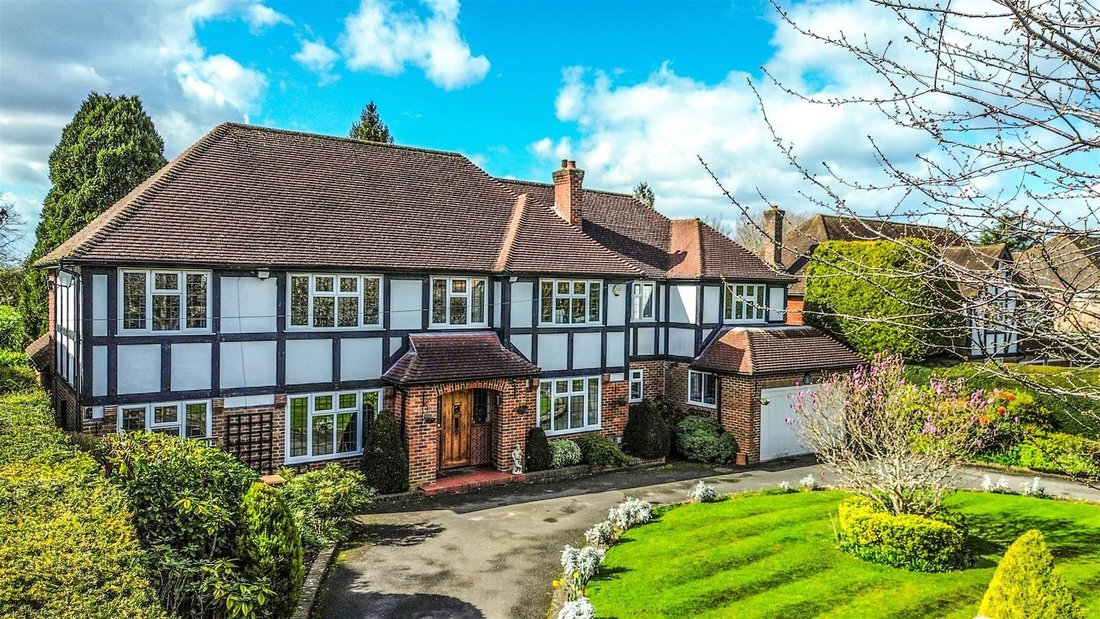Haus in London Borough of Sutton, England 1 - 17424833