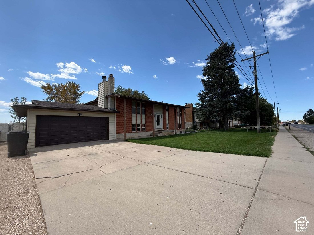 House in Clearfield, Utah, United States 2 - 18711143