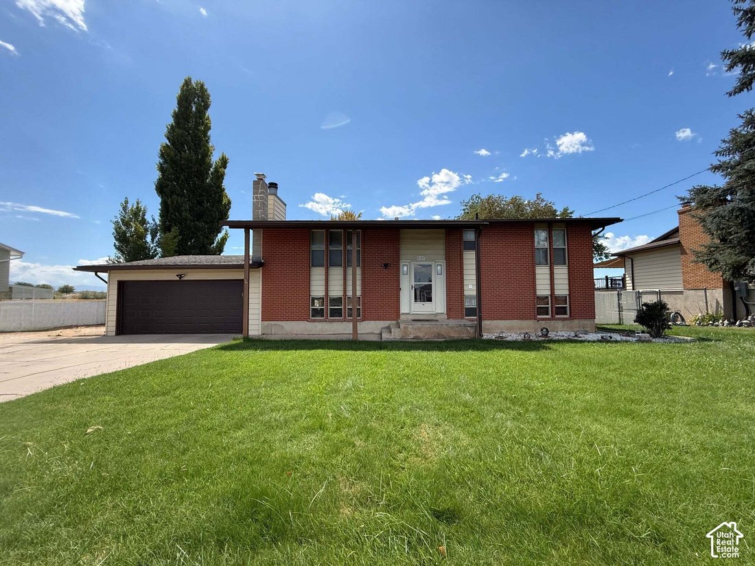 House in Clearfield, Utah, United States 1 - 18711143