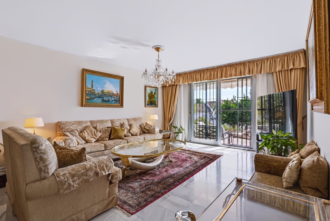 Apartamento en Nueva Andalucía, Marbella, España 1 - 19151051