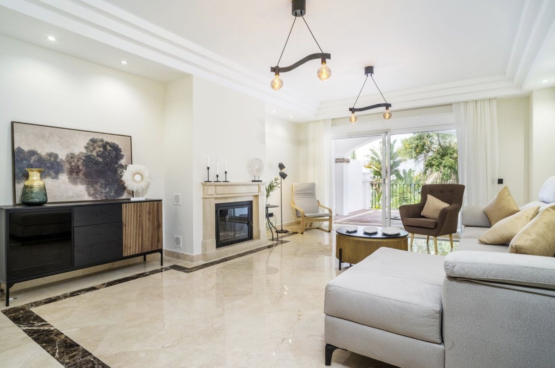 Apartment in Marbella, Andalusia, Spain 5 - 19151085