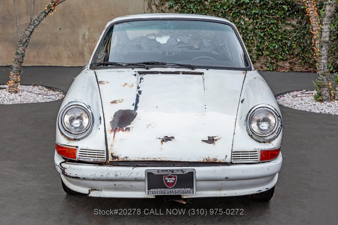 Porsche 911 in Los Angeles, CA 2 - 19150666