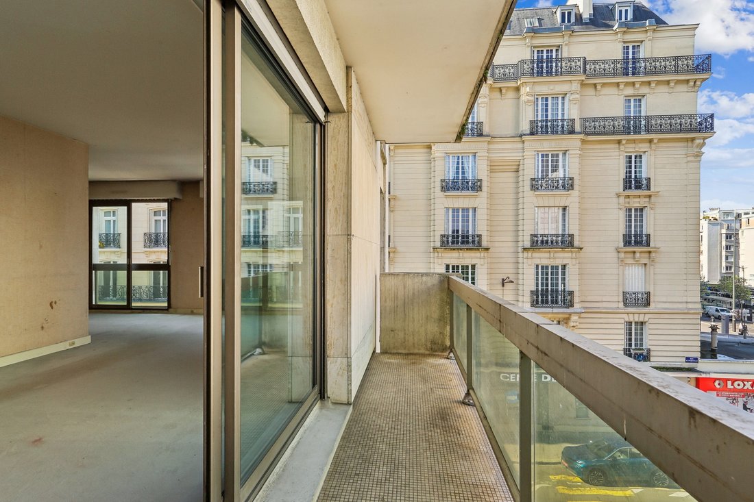Apartment in La Fourche-Guy Môquet, Paris 17e Arrondissement, Paris 5 - 19149778
