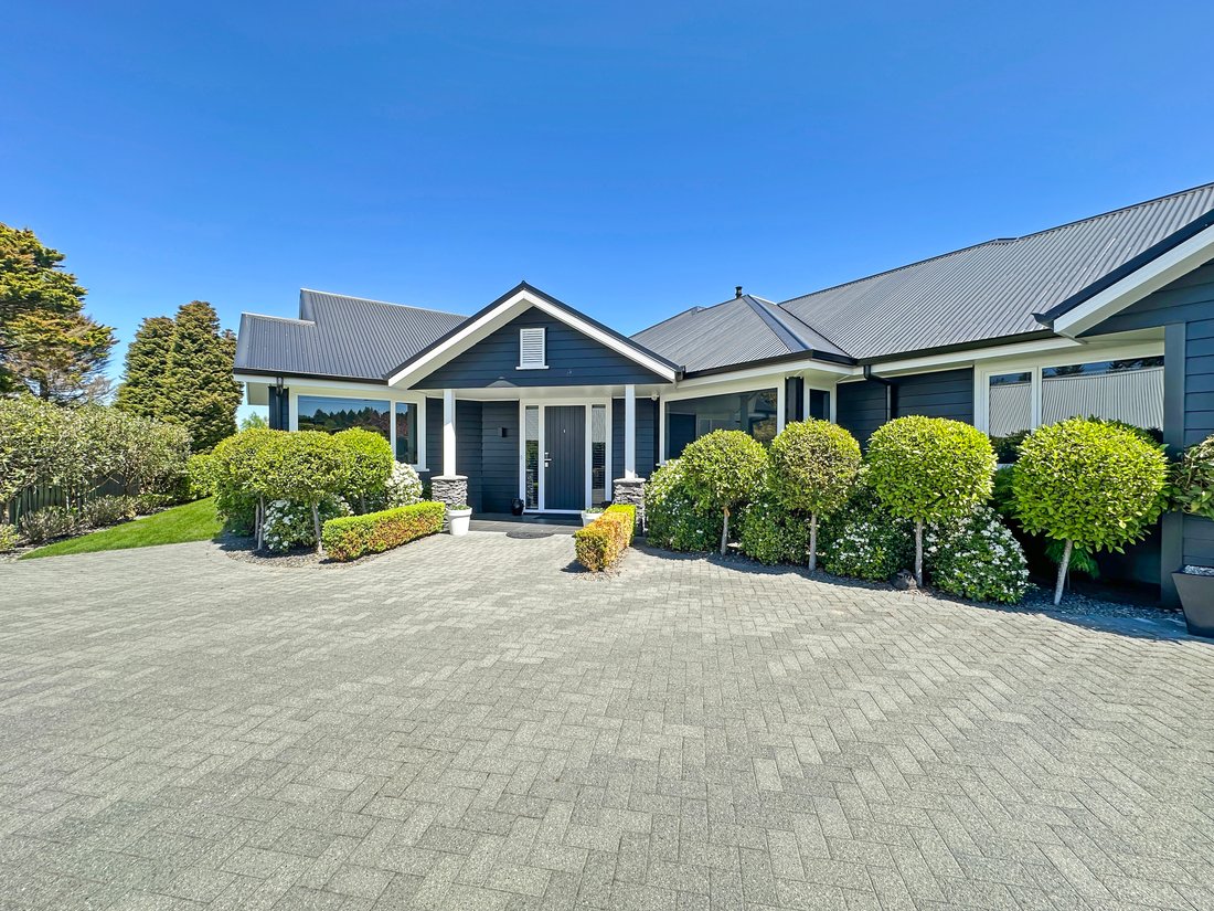 Kinloch, Waikato, New Zealand 1 - 19149771