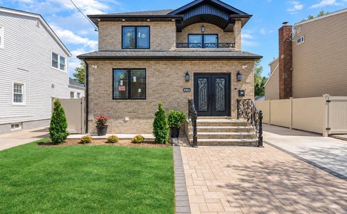 Haus in New Hyde Park, New York, Vereinigte Staaten 1
